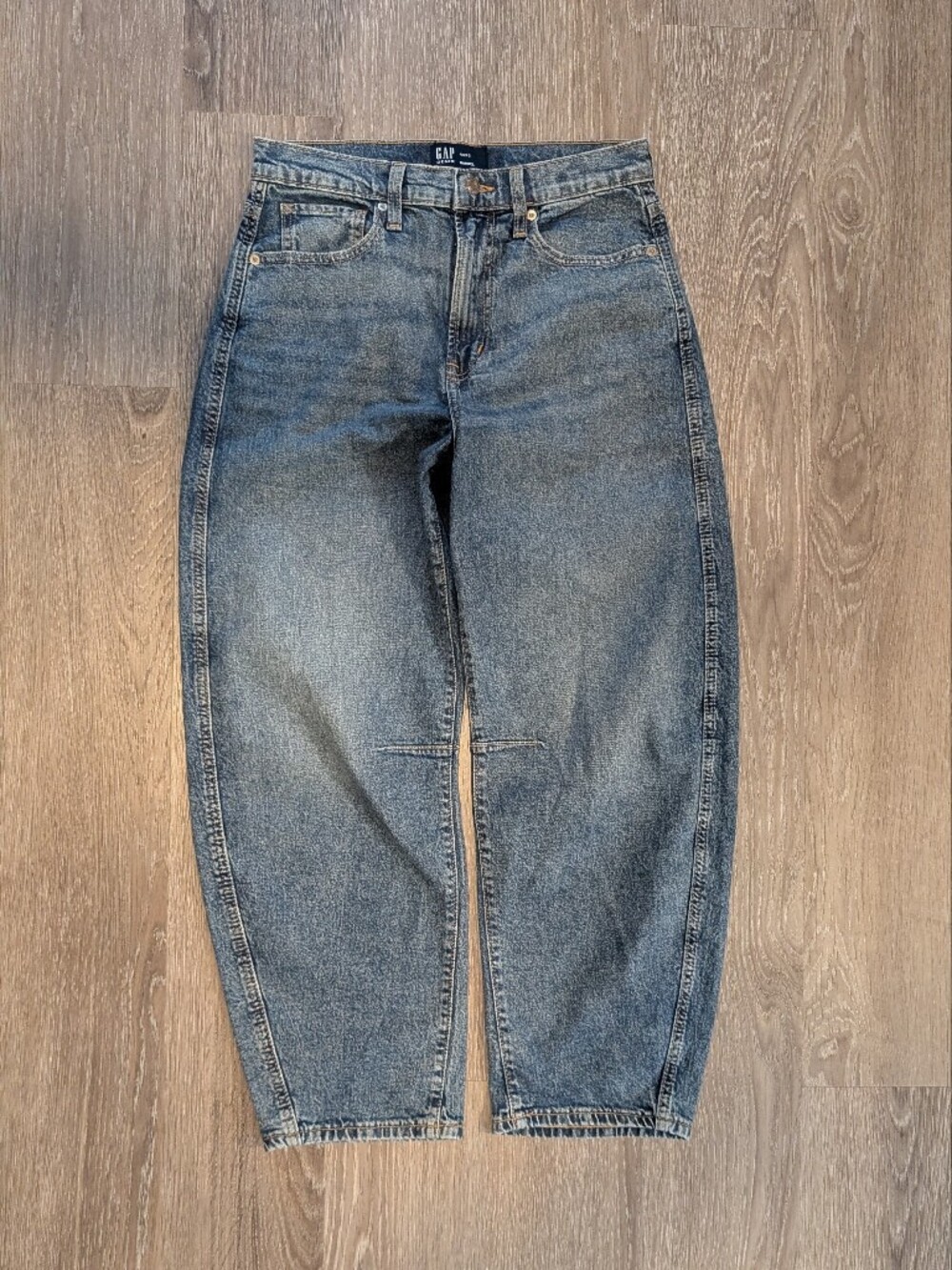 Women's Gap Barrel Jeans S 4/27 Short